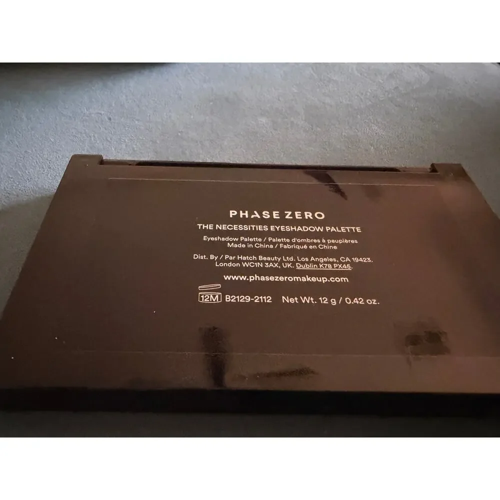 Phase Zero The Necessities Eyeshadow Palette 8 Shades 12g 0.42 oz with Mirror